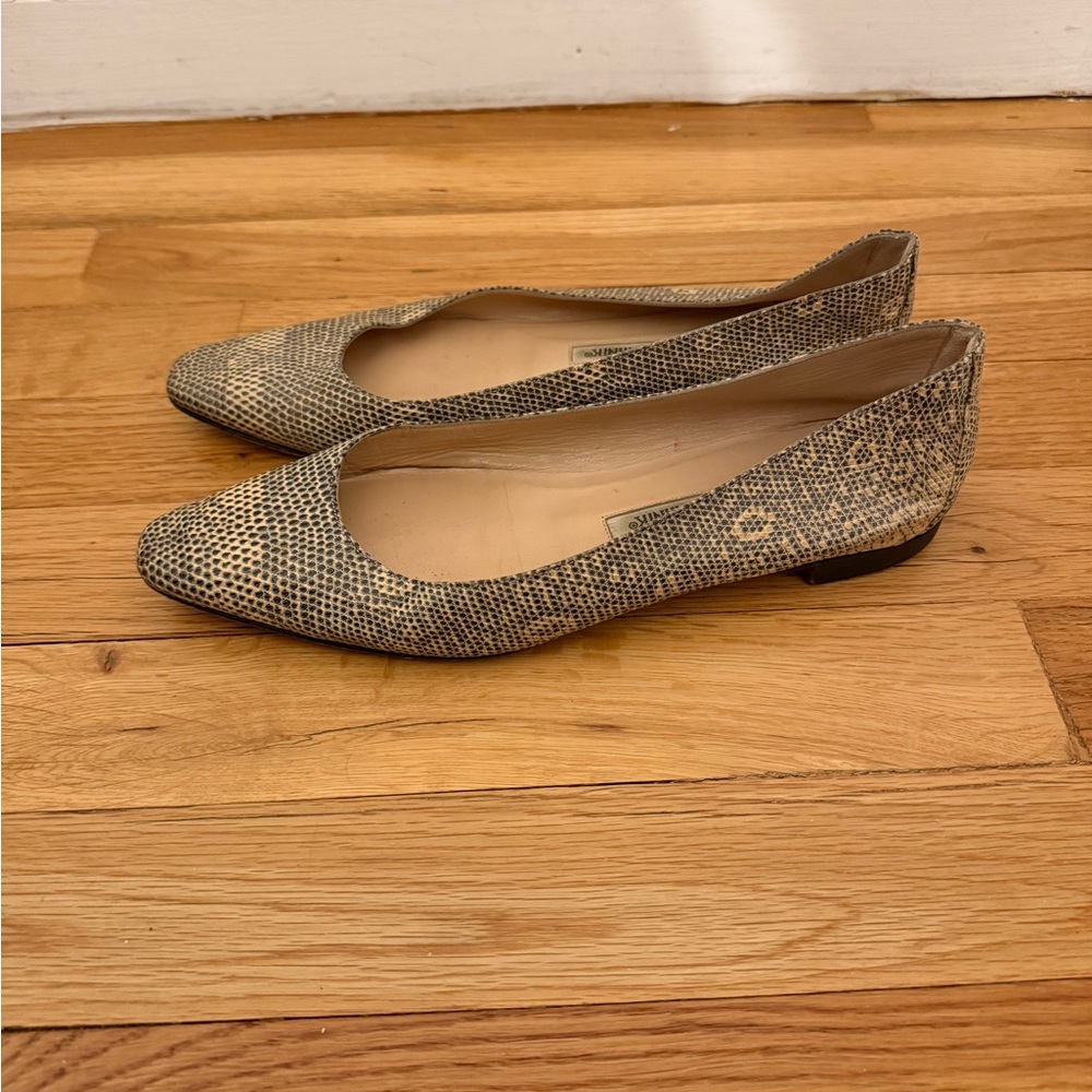 Manolo Blahnik Gray Snakeskin Flats - Picture 4 of 4